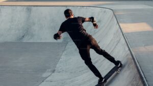 Discover How Math Helps Skateboarders Optimise Half-Pipe Speed and Height