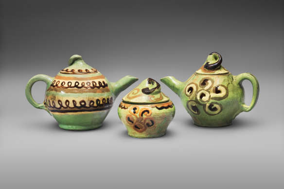 Anne Dangar’s Moroccan-style tea set (1940-48).