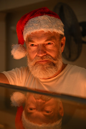 Hugo Weaving plays prison cook Noel.