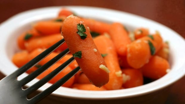 Canada expands recall of organic carrots at risk of E. coli contamination