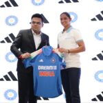 Harmanpreet Kaur Unveils Indian Cricket Team’s New ODI Jersey. Watch