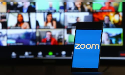 Zoom shares fall in extended trading after in-line sales guidance leaves investors wanting more