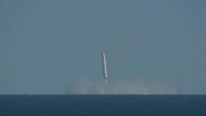 SpaceX Starship Successfully Completes Sixth Flight With a Banana Payload, Super Heavy Splashdown