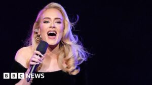 Superstar cries as she ends her Las Vegas residency