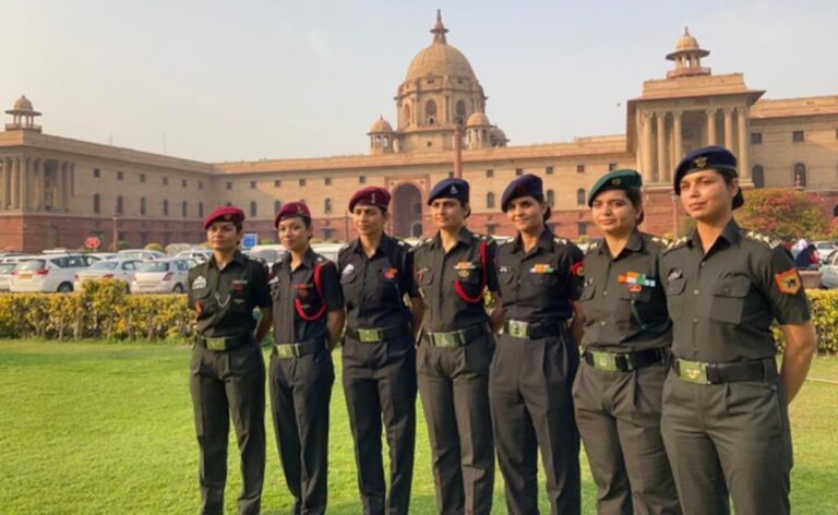 Top Army Officer’s Controversial Review Of Women Colonels