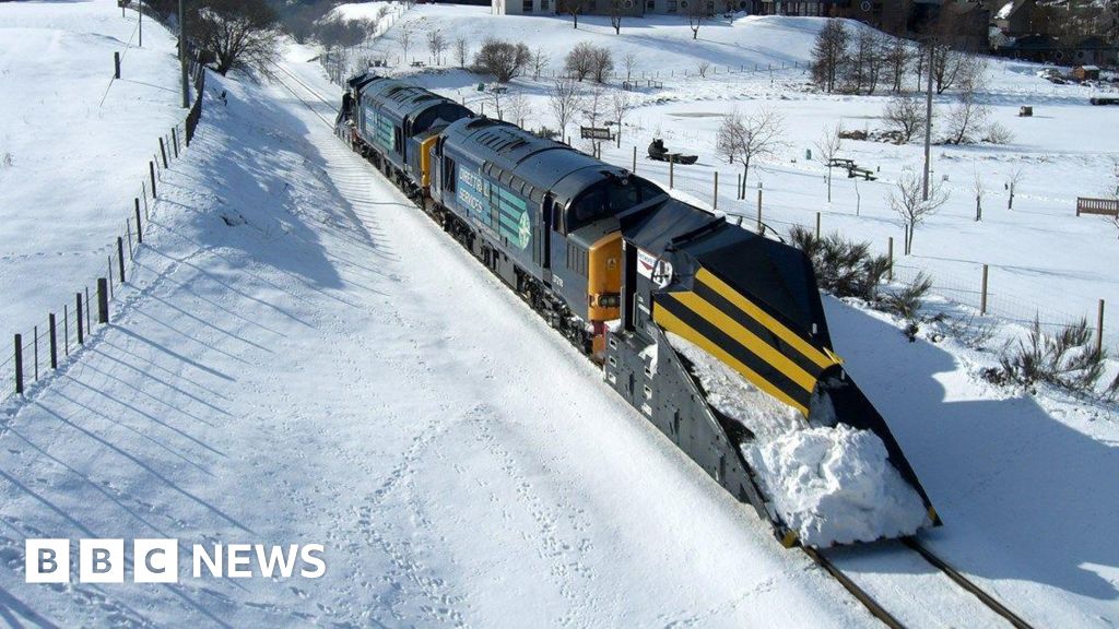 De-icer teams and empty trains to help tackle any snow disruption across North West