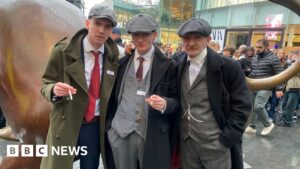 Crowds gather at Peaky Blinders’ Tommy Shelby lookalike contest