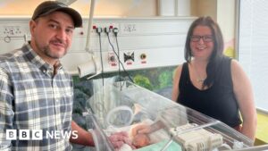 Baby Noah born in car on flooded road