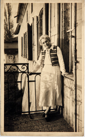 Anne Dangar on the balcony at Moly-Sabata in France in the 1940s.