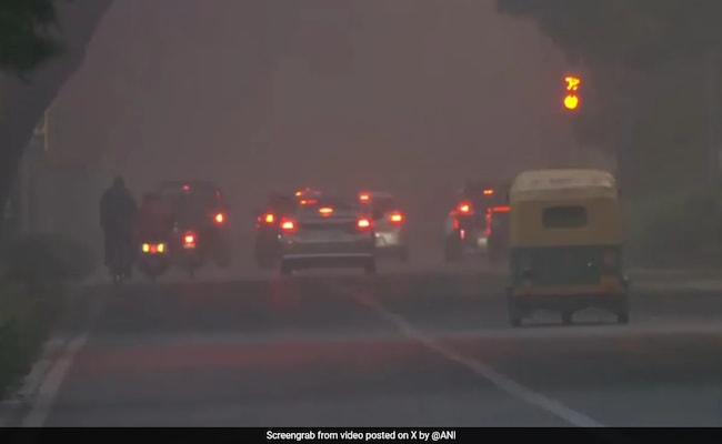 Cloud Seeding Not Feasible: Pollution Control Board Amid Delhi's Smog Crisis