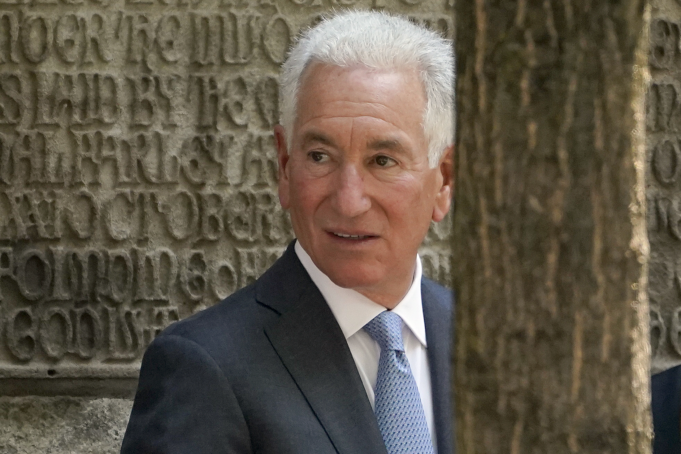 Trump selects Charles Kushner as ambassador to France