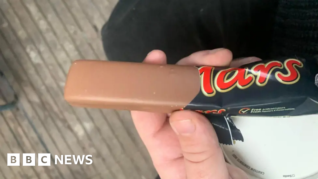 Smooth Mars bar man gets £2 compensation from chocolate giant