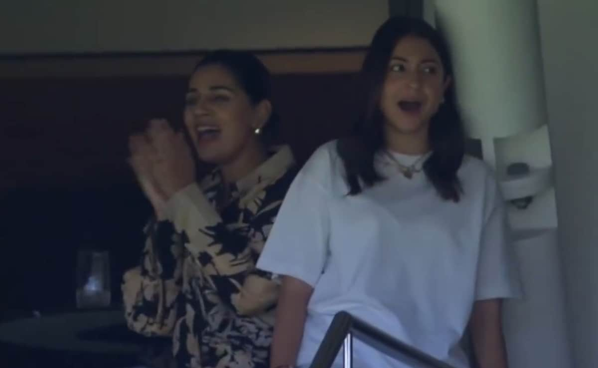 Anushka Sharma, Sanjana Ganesan’s Reaction Viral As India Break Australia’s Frustrating 10th-Wicket Stand. Watch