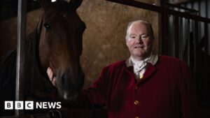 Hunting fight in the countryside as campaigners come face to face