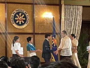 Prize-winning choirs recognized at Gintong Parangal in Malacañang