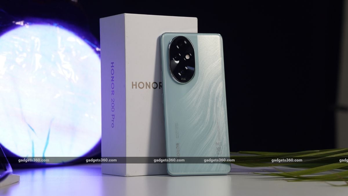 Honor 300 Pro Tipped to Get Snapdragon 8 Gen 3 SoC, 50-Megapixel Periscope Telephoto Camera