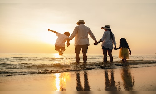 10 tips to reduce holiday travel stress and enjoy a quality family time