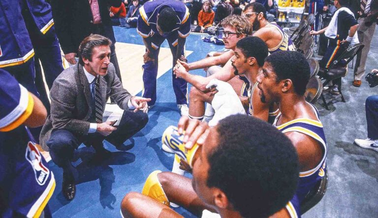 Lakers to honor former coach Pat Riley with statue outside arena