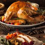 Which major restaurants will be open on Thanksgiving?