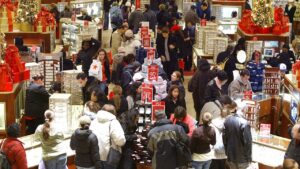 When do major retailers open on Black Friday?