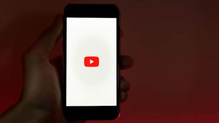 YouTube Said to Be Testing New Vertical Scroll Gestures for Mobile App, Leaving Users Disgruntled