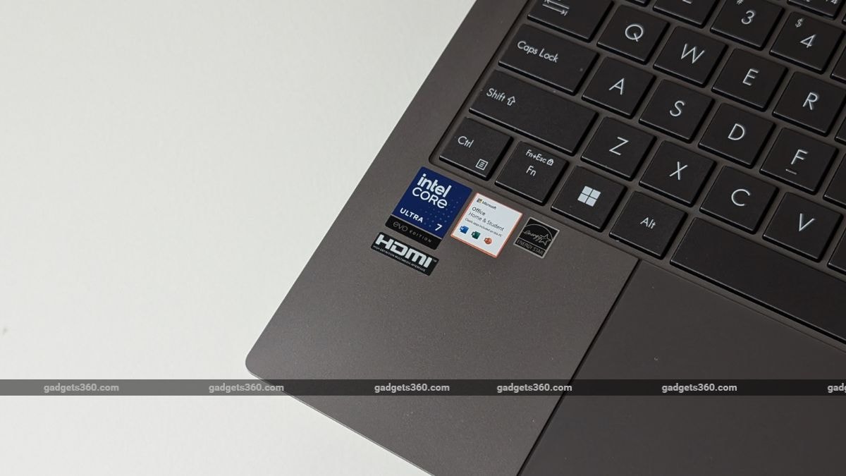 asus zenbook s14 review7 AsusZenbookS14OLED Asus