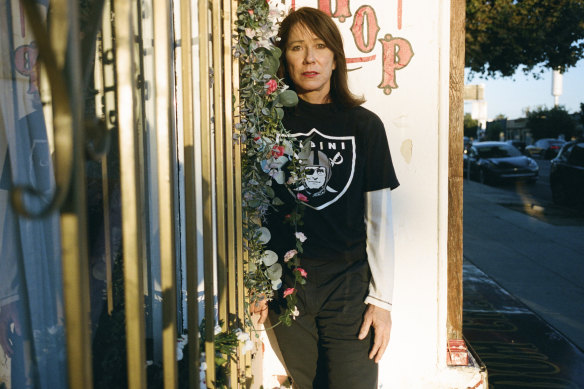 Kim Deal: so cool the Dandy Warhols wrote a song about her.