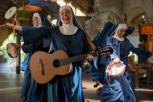 Olivia Colman channels Julie Andrews in Paddington in Peru.