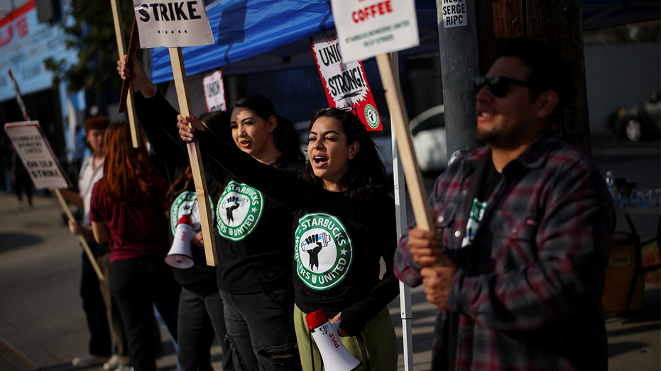 Baristas picketing