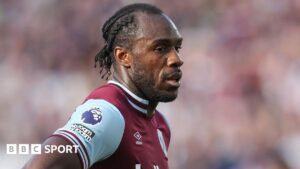 Michail Antonio: West Ham players to visit team-mate in hospital after car crash