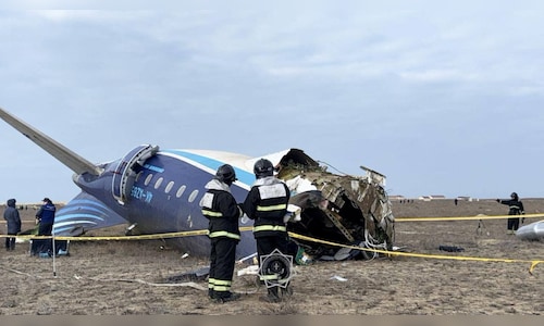 On camera, final moments before and after Azerbaijan Airline flight crash in Kazakhstan