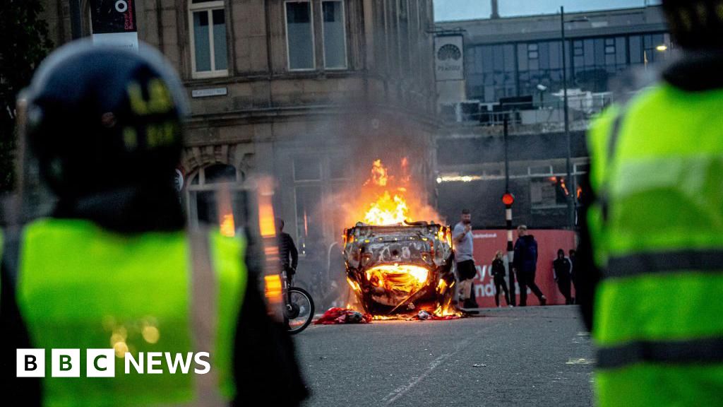 Watchdog says police unprepared for scale of riots