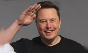 ‘Elon Musk may be going mad,’ claims his biographer Seth Abramson