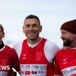 Kevin Sinfield kicks off epic 230-mile run in Liverpool for MND