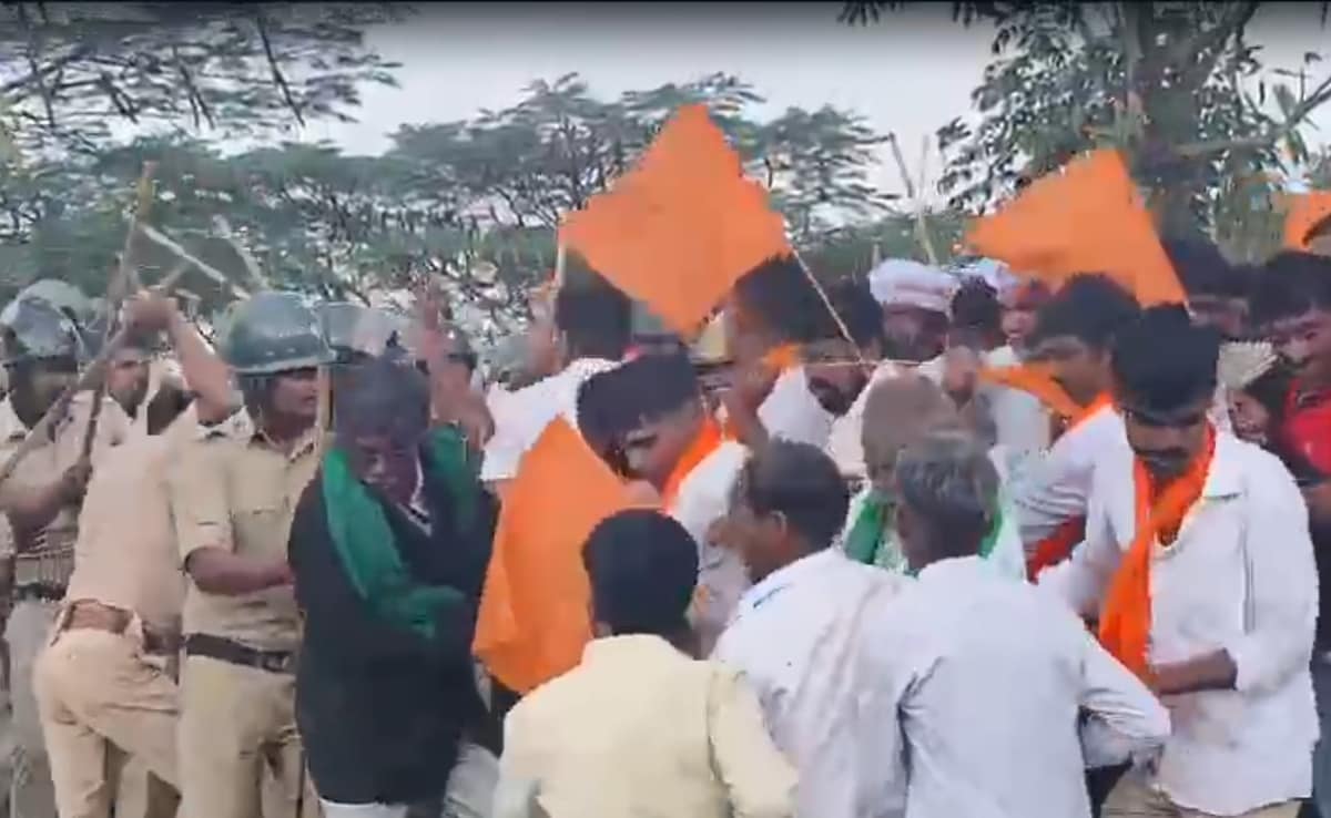 Protests, Lathi-Charge In Karnataka Over Lingayat Community’s Quota Demand