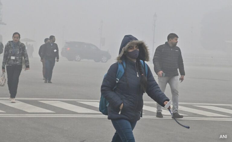 Delhi Shivers At 5.9 Degrees Celsius, Air Quality ‘Severe’ For 2nd Day