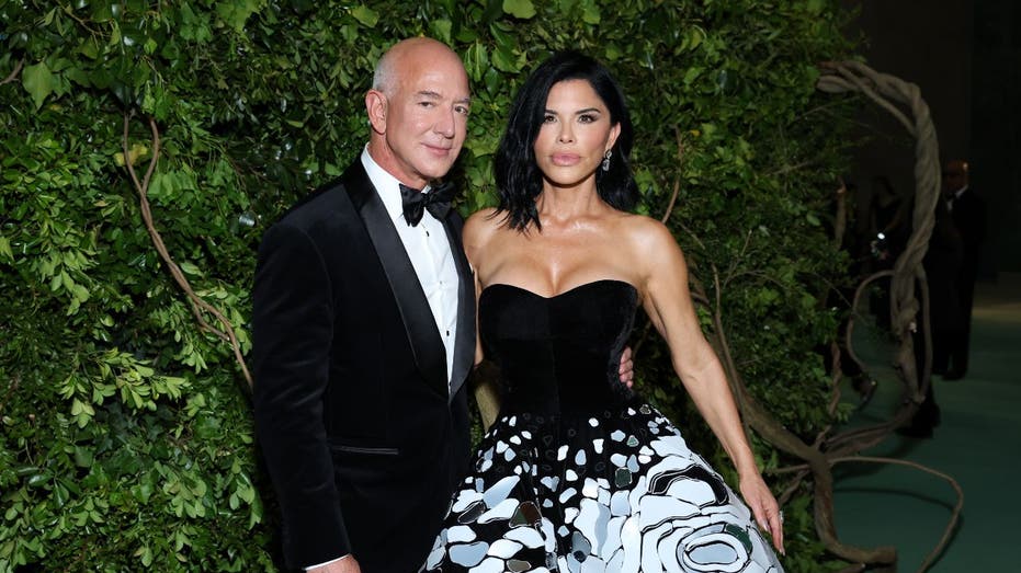 Bezos, Sanchez at Met Gala