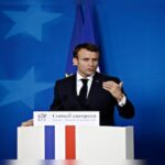 France government collapses after losing confidence vote