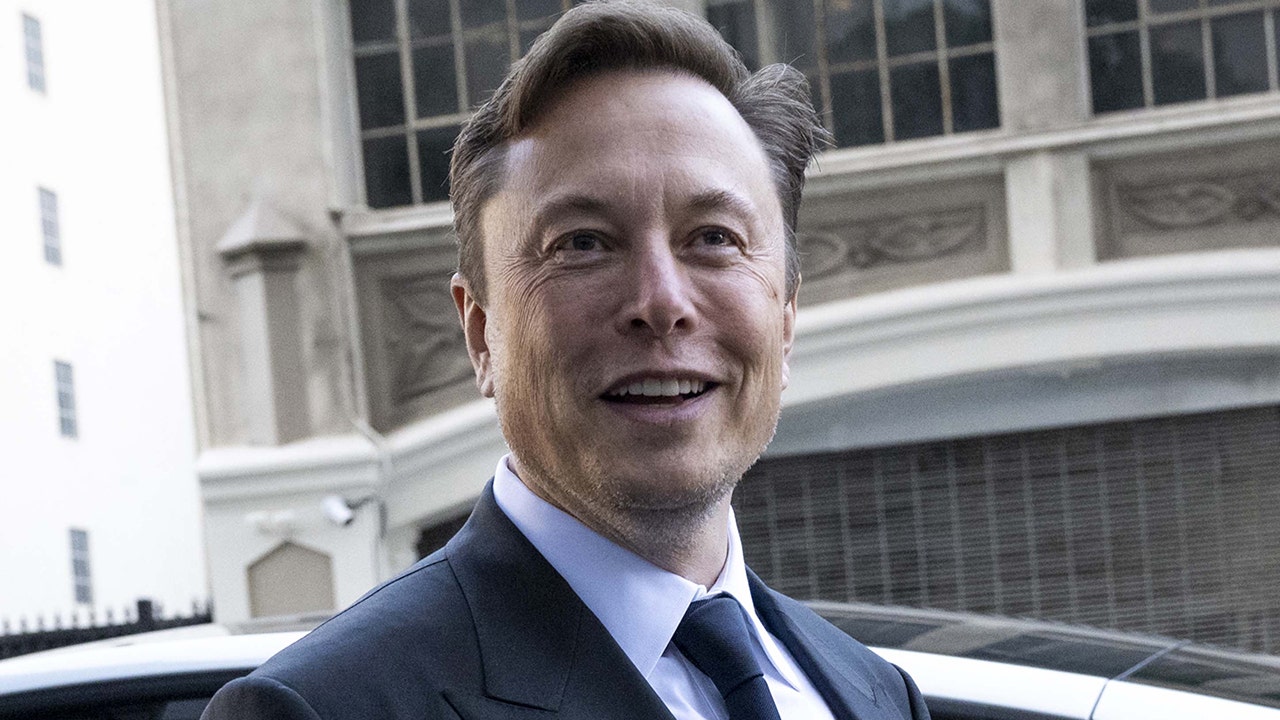 Elon Musk’s net worth soars to 0 billion: report