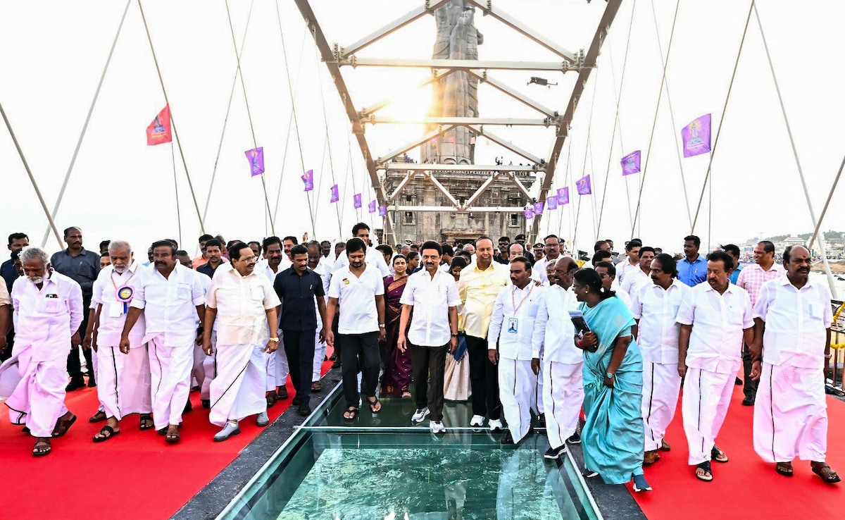  Tamil Nadu Chief Minister MK Stalin during the inauguration of the glass bridge connecting Vivekananda memorial and Thiruvalluvar statue