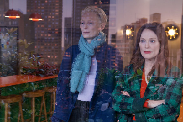 Tilda Swinton and Julianne Moore play old friends who reconnect in The Room Next Door. 