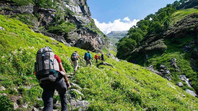 Hampta Pass Trek, Himachal Pradesh | Located in the state of Himachal Pradesh, the Hampta Pass Trek is a must-do trek for adventure enthusiasts. The trek offers a diverse landscape, including beautiful campsites and barren mountains, with a trekking distance of 26 km. (Image: Shutterstock)