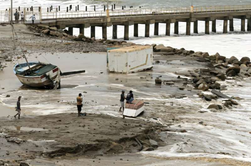 Massive waves are pummeling the coasts of Ecuador and Peru