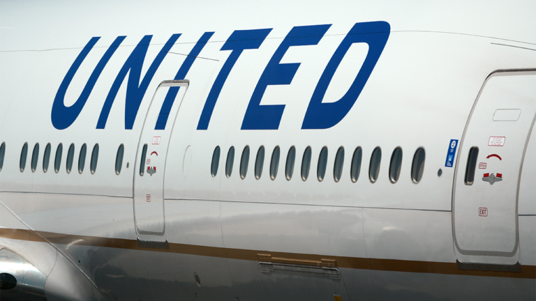 United Airlines announces ‘accelerated’ Starlink timeline for passengers