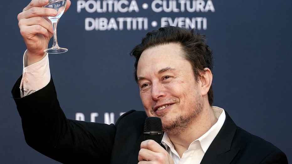 Musk in Rome