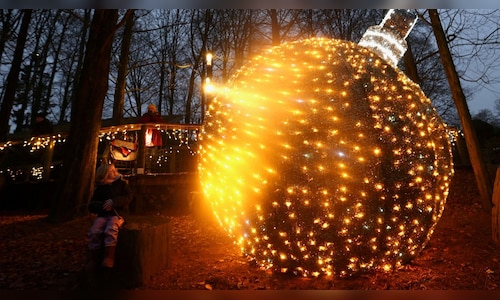 Photos | Fascinating pics of the Christmas vibe from around the world, from New York City to Vienna