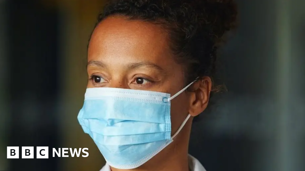 Masks required in Wales’ hospitals again amid flu fears