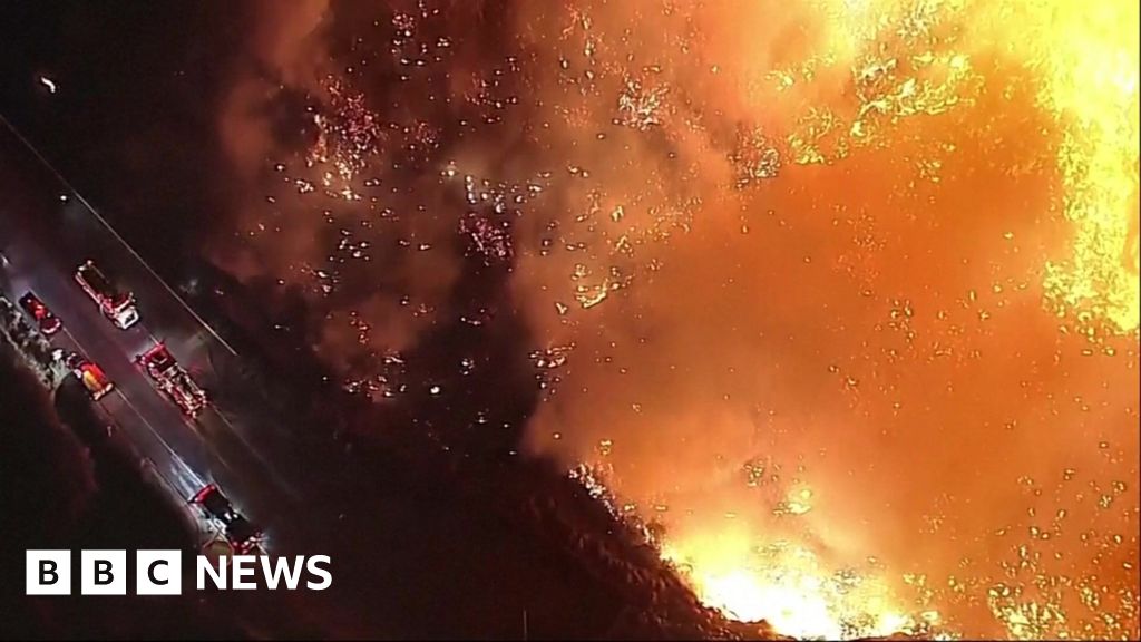 Fast-moving wildfire forces evacuations near Malibu