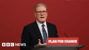 Starmer makes new pledges on living standards and NHS