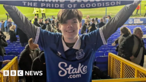 Australian Everton fan travels 10,000 miles for called-off game